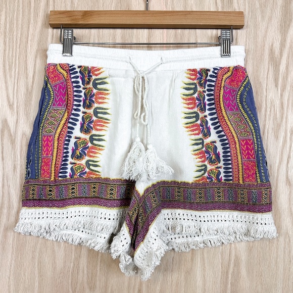 Alya Boho Fringe Hem Shorts - Picture 1 of 5